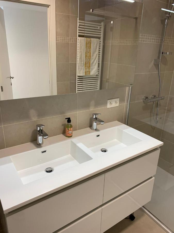Lichtrijk 2-slaapkamerappartement Met Zeezicht En Gratis Parking Apartment Ostend
